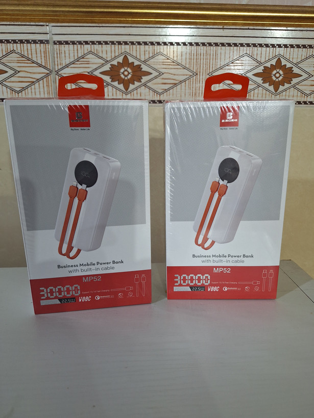 پاور بانک ۳۰۰۰۰بیبوشی ۲۲/۵وات مدل MP52